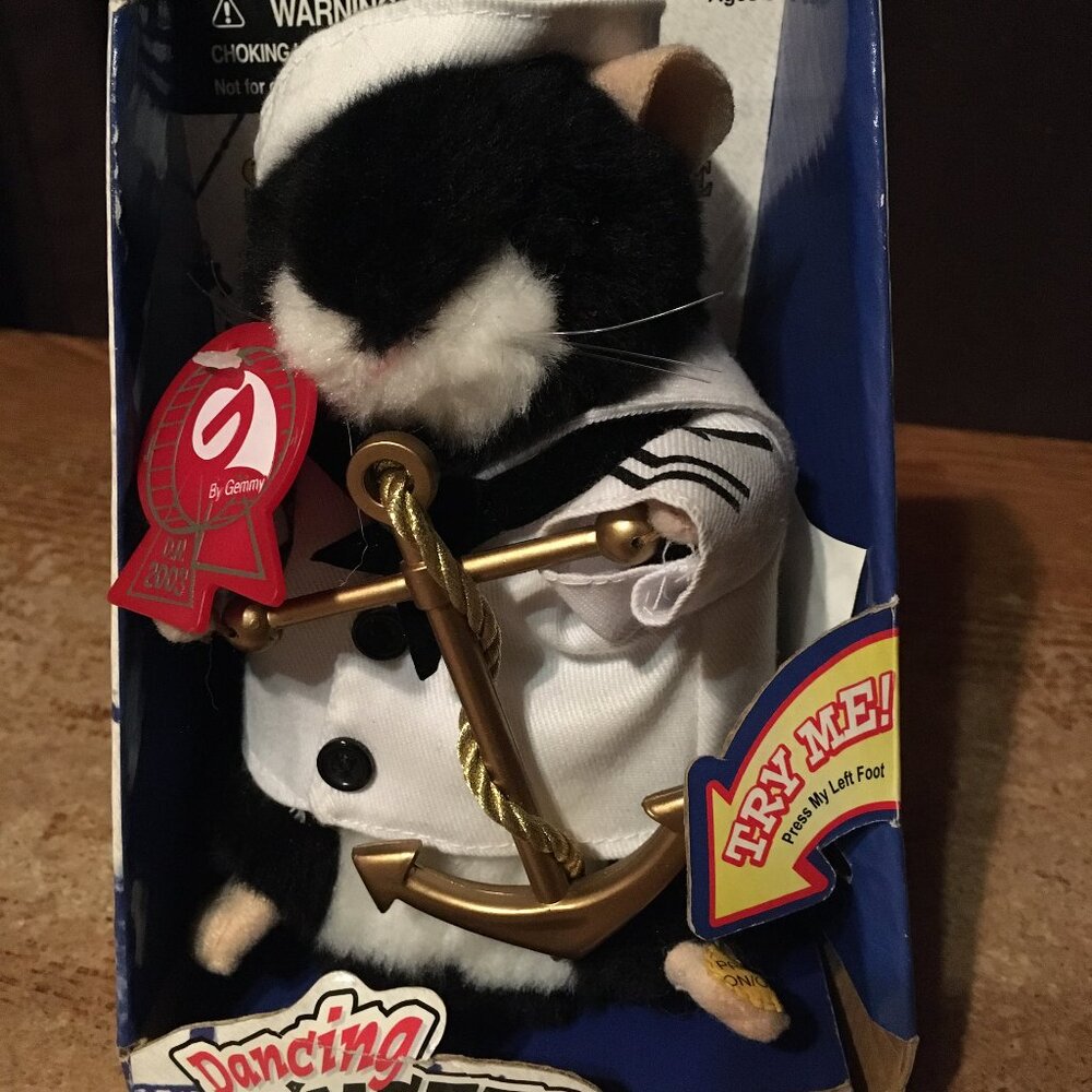 GEMMY DANCING HAMSTER SAILOR SEYMOUR SINGS ANCHORS AWAY